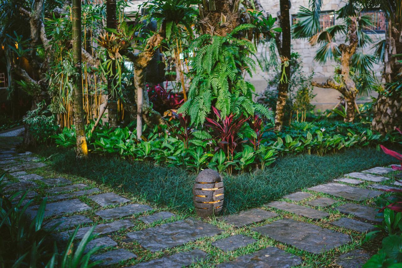 Honai Resort